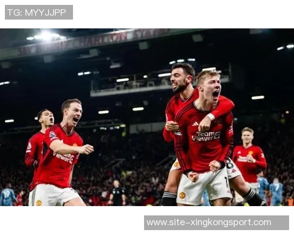 姆伯莫三球一助攻助曼联连胜官方宣布其为十月最佳球员