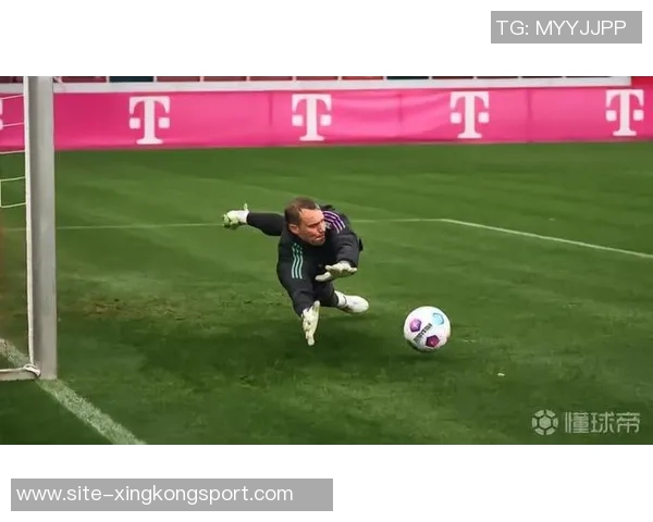 穆西亚拉即将回归拜仁合练今日进行单独训练状态良好