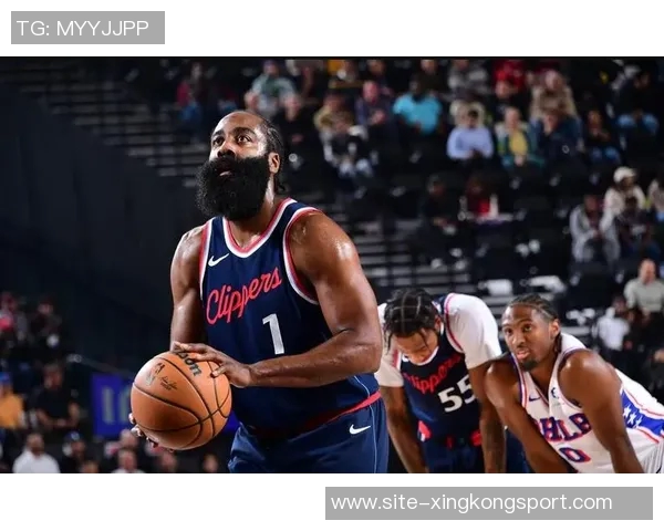 哈登谈带伤作战：失误太多了其中一些就是没有控制好球