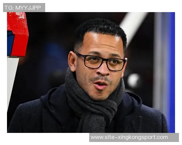 罗塞尼尔赞佩德罗总在关键时刻现身并称赞加纳乔的无私奉献精神 罗塞尼尔赞佩德罗总在关键时刻现身并称赞加纳乔的无私奉献精神